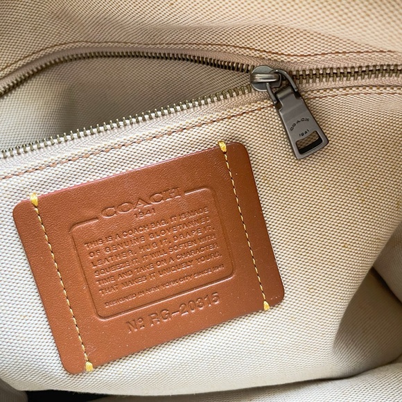 Authentic coach Rogue 36 handbag - Picture 10 of 16